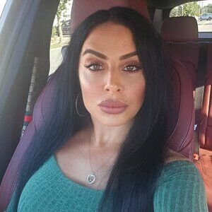 Meet your Posher, Kim